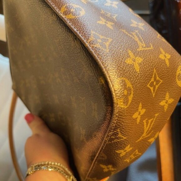 Louis Vuitton Looping Bag - Picture 5 of 11